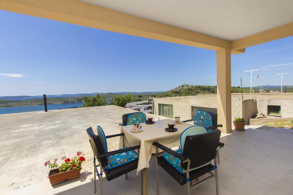 Bulat Sea View Apartments Шибеник Экстерьер фото