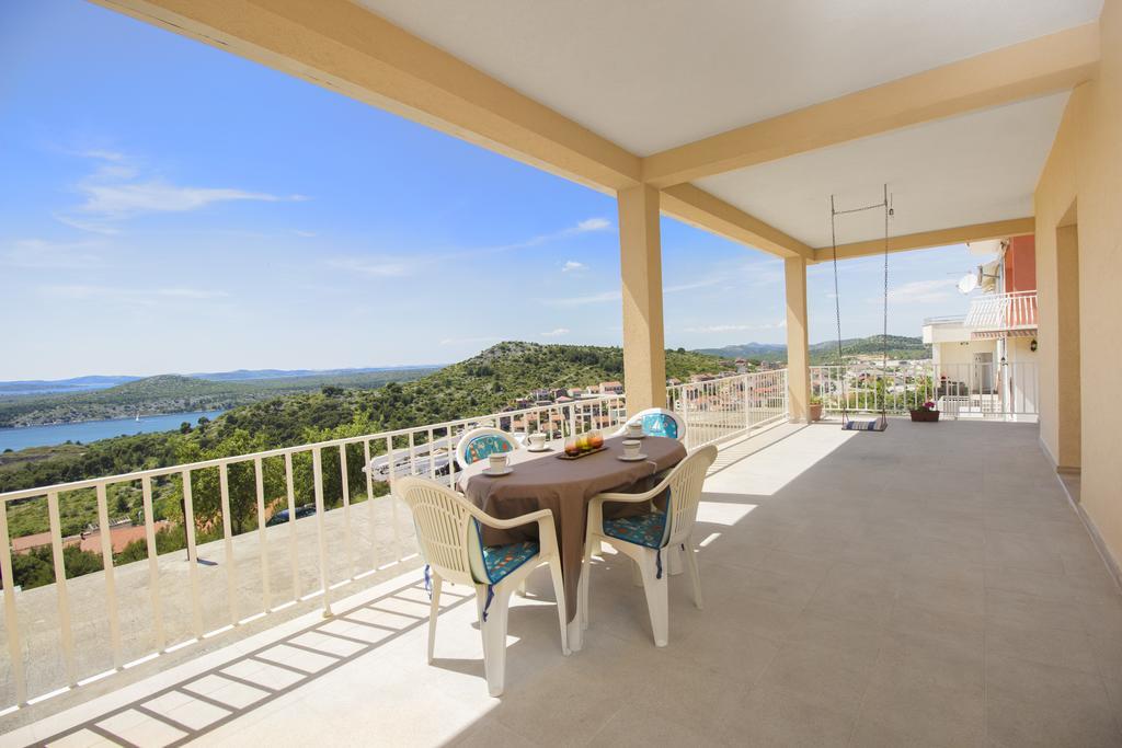 Bulat Sea View Apartments Шибеник Экстерьер фото