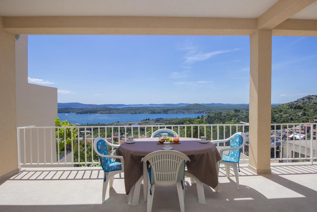 Bulat Sea View Apartments Шибеник Экстерьер фото