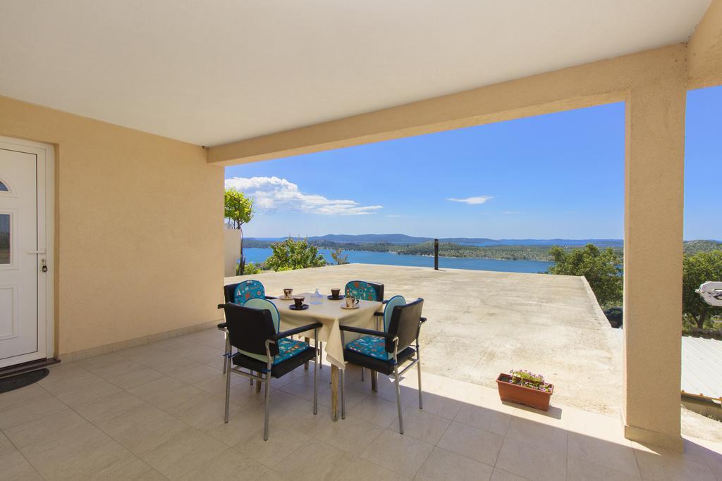 Bulat Sea View Apartments Шибеник Экстерьер фото